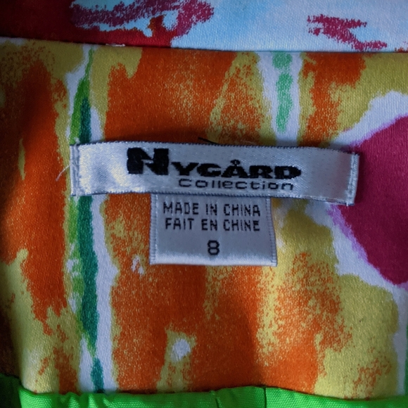 Nygard Collection colourful cropped blazer - Picture 3 of 4